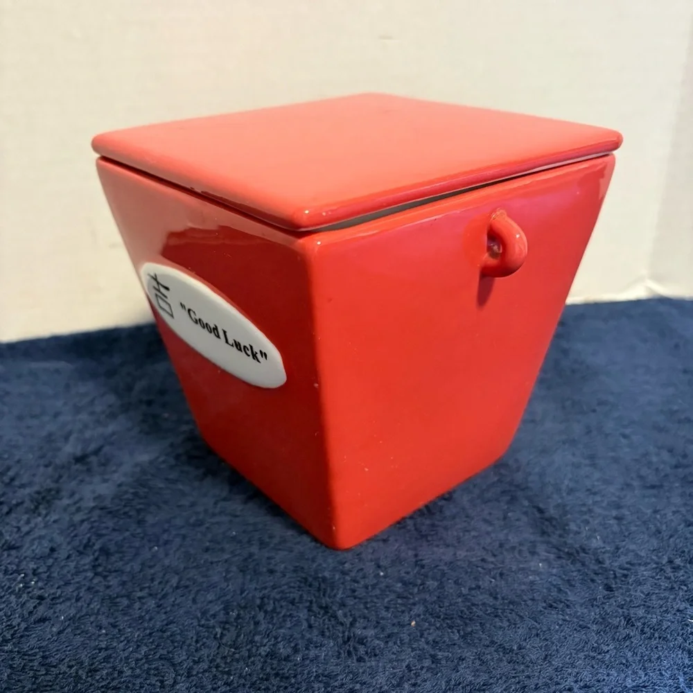 Vtg WCL 5” Ceramic Red Take Out Chinese Asian Food Takeout Box “Good Luck” Decor